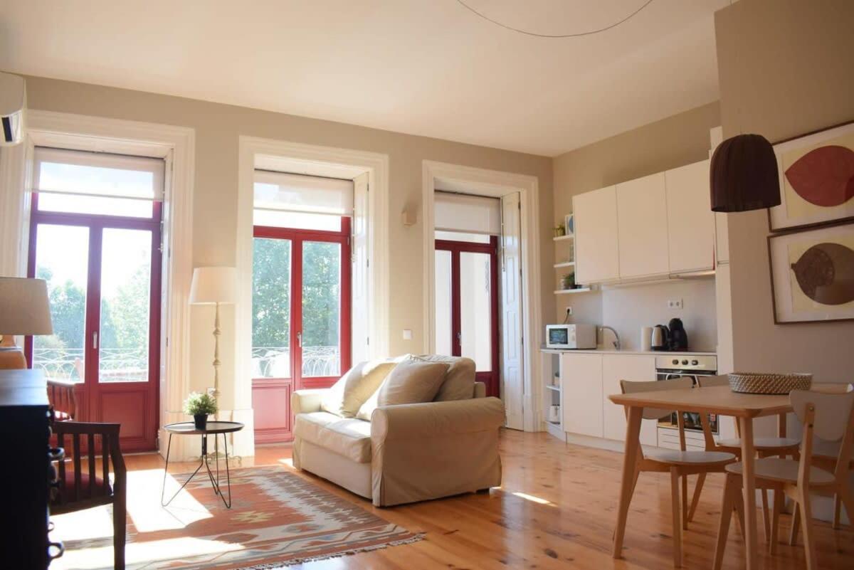 Liiiving In Porto - Vintage Balcony Apartment מראה חיצוני תמונה